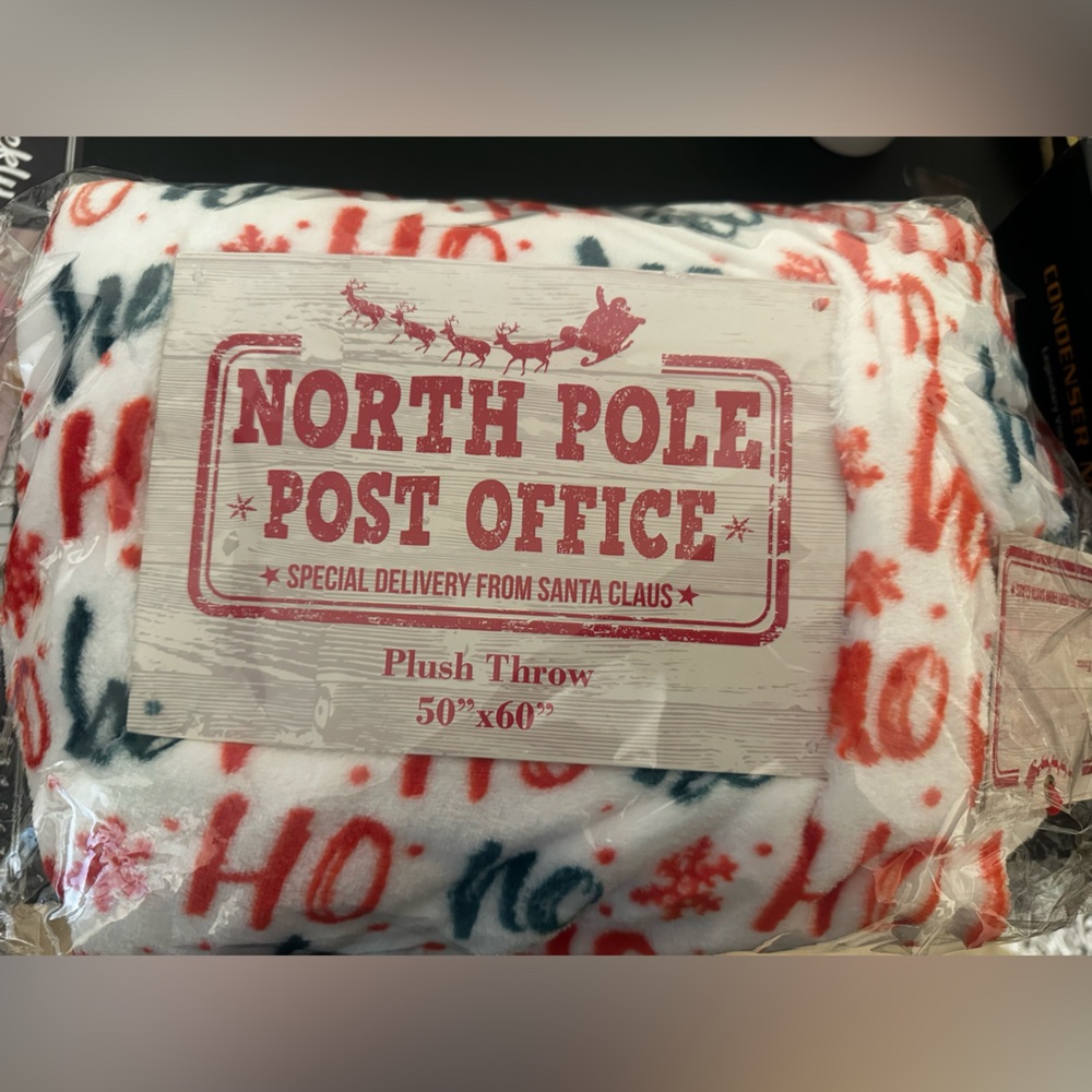North Pole Blanket. NWT. Still in bag I received it in.